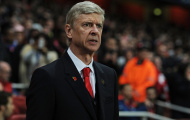 Arsenal rơi điểm khó tin, Wenger bị chê “mù tịt” bóng đá