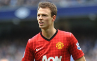 Video: Khoảnh khắc Jonny Evans khiến Drogba 'giãy nảy'
