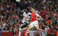 Hàng thủ 'hành' ông Wenger