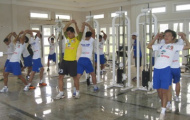 Bầu Đức quyết biến đội U19 thành... lực sỹ