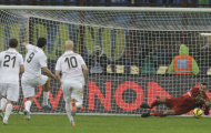 Chơi thiếu người, Inter Milan để vụt chiến thắng trước Verona