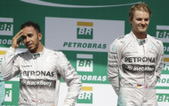 Hamilton bất ngờ xoa dịu Rosberg khi cuộc đua đang khốc liệt