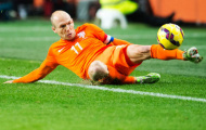 Robben chê hàng thủ tuyển Hà Lan