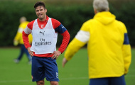 Giroud trở lại đầy sức mạnh: Wenger 'trảm' Welbeck!?