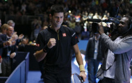 Djokovic mỉm cười mãn nguyện khi giữ được ngôi số 1