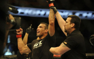 UFC 180: Fabricio Werdum tạm thời giữ đai heavyweight