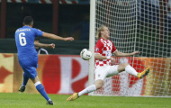 Italia và Croatia chia điểm trong loạt pháo sáng tại San Siro