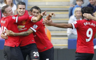 Persie 'nổ súng', MU chưa thể vui