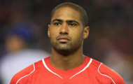 Glen Johnson sẵn sàng giảm nửa lương để ở lại Liverpool