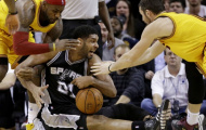Spurs vất vả giành trận thắng thứ 10 liên tiếp trước Cleveland