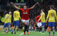 Từ Van Persie đến Welbeck: Cố nhân hóa kẻ thù