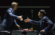 Carlsen tiến sát cơ hội bảo vệ ngôi vô địch thế giới