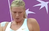 Video: Cú ngã gợi tình của Sharapova