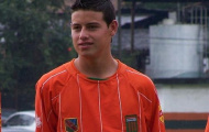 Điểm tin hậu trường 24/11: Tài năng của James Rodriguez được nuôi dưỡng từ ma túy?