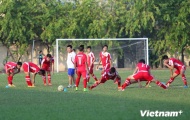 Việt Nam và Lào đồng loạt cấm sân, ông Miura “giấu bài” triệt để