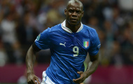 Tiết lộ: Carlo Ancelotti suýt ký hợp đồng với Balotelli (trùng)