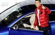 Cristiano Ronaldo lái siêu xe Rolls Royce tới sân tập