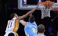 Jeremy Lin chuyền như đặt, Wesley Johnson dunk rổ thần thánh