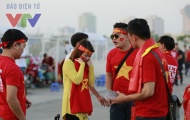 Sôi sục không khí cổ vũ đội tuyển Việt Nam tại Mỹ Đình