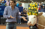 Tất bật chạy show, Federer lại sắp kiếm bộn tiền
