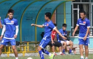 Công Vinh ngồi ngoài trong bài tập đá bóng ma của tuyển Việt Nam