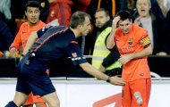 CĐV ném chai nước vào Messi bị cấm đến sân vĩnh viễn