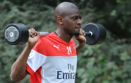 Arsenal cân nhắc ký tiếp hợp đồng với Diaby