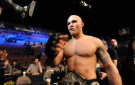 UFC 181: Phục thù thành công trước Hendricks, Lawler giành lại 'bé cưng'