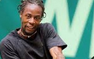 Video: Cú smash 360 độ gây bão của Gael Monfils