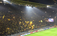 Video: Signal Iduna Park ngân vang khúc Jingle Bells