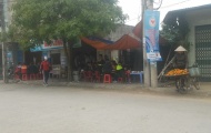 Nhà ăn bỏ trống, VĐV ăn cơm bụi