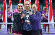 Chuyển động cuối mùa giải của WTA Tour: Aga “bái sư” Navratilova