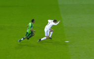 Nạn nhân của Ronaldo ăn vạ nói gì về quả penalty
