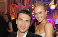 Rộ tin đồn Wladimir Klitschko chia tay bà bầu Hayden Panettiere