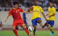 Trung vệ từng đối đầu Arsenal về đội của Thành Lương