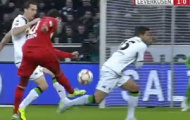 Video: Calhanoglu lại ghi sút xa ghi bàn tại Bundesliga