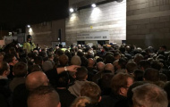 Không có vé, hơn trăm CĐV Newcastle 'bao vây' White Hart Lane