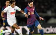 Điểm tin hậu trường 18/12: Fan cuồng đâm đơn kiện Neymar vì... 'đá dở'