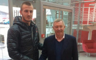 Sir Alex tay bắt mặt mừng với người “kế vị” De Gea