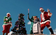 Golf thủ mặc áo ông già Noel hát rap cực vui nhộn