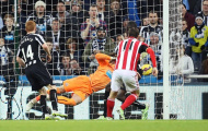 Mèo Sunderland “thịt” Chích chòe Newcastle phút 90