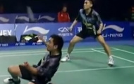 Video: 4 pha phòng thủ trong thế té ngã hy hữu như phim