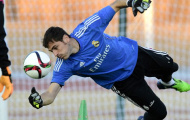 Casillas và Buffon xuất sắc nhất 20 năm qua