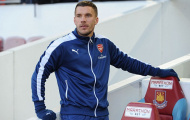 Mất sạch tiền đạo, Wenger miễn cưỡng dùng Podolski