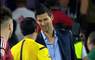 Djokovic trổ tài chơi bóng siêu điệu nghệ