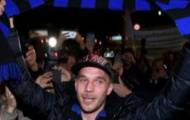 Podolski chính thức đặt chân đến Inter Milan
