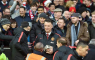HLV Van Gaal chê CĐV Bayern, Barca không bằng MU