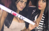 Marouane Chamakh bay đêm cùng 2 mỹ nhân Playboy