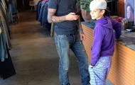 Beckham 'con' qua mặt Beckham 'cha'
