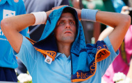 Đã thua lại còn bị trộm, Djokovic đen đến thế là cùng